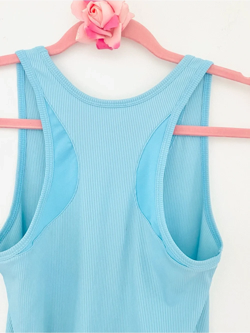 💕Pretty Blue Ribbed Racerback Tank Top SZ M - Picture 4 of 8